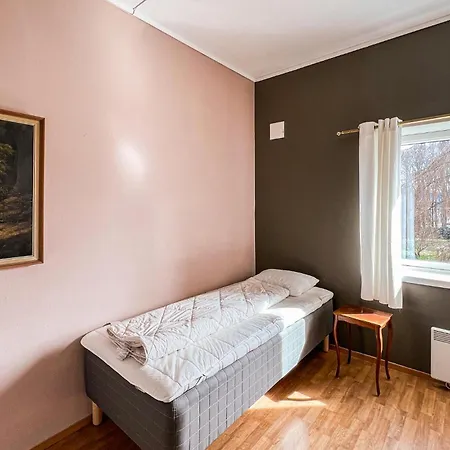 1 Bedroom Lovely In